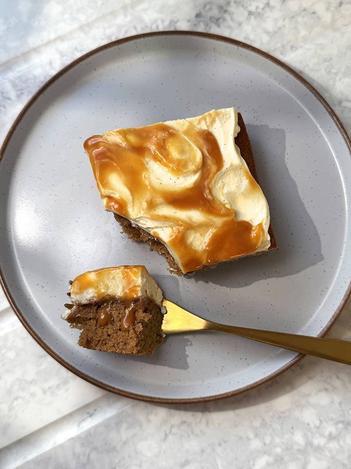 Vanilla Latte Caramel Cake